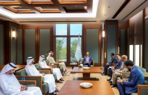 Muxuu ku adanaa safarka deg dega ah ee Wasiiru dowlaha arrimaha dibada ee Imaaraadka oo muqdisho soo gaaray