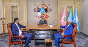 Axmed Madoobe oo sheegay in Sirdoonka Jubaland ay kaga horeeyso xog helista sirdoon Hay’adda NISA