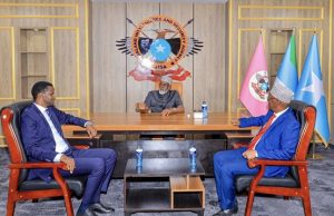 Axmed Madoobe oo sheegay in Sirdoonka Jubaland ay kaga horeeyso xog helista sirdoon Hay’adda NISA