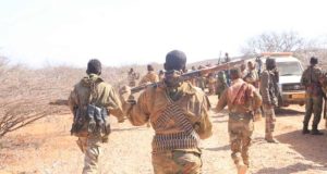 Al-shabaab oo xalay dagaal ku qaaday Xudur