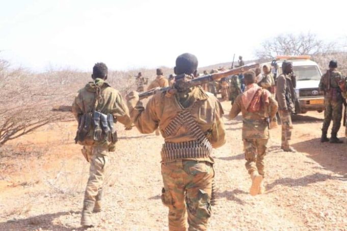 Al-shabaab oo xalay dagaal ku qaaday Xudur