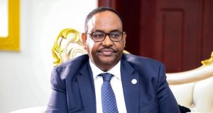 Madaxweynaha Puntland oo saxiixay sharciga la dagaalanka Argagixisada