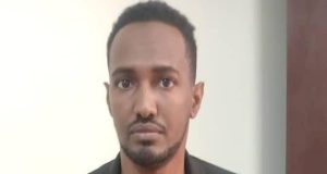 Dowladda Soomaaliya oo Muqdisho kasoo dajisay agaasimihii hore ee isbitaalka Qardho oo ku eedaysan kufsi