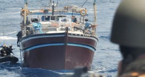 UK oo digniin u dirtay maraakiibta ganacsi ee adeegsata biyaha u dhow Xeebaha Soomaaliya