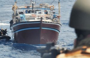 UK oo digniin u dirtay maraakiibta ganacsi ee adeegsata biyaha u dhow Xeebaha Soomaaliya