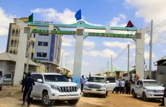 Xiisad ka dhalatay xilka qaadistii lagu sameeyey taliyaha saldhigga Dayniile