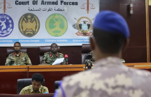 Maxkamadda Ciidamada Qalabka sida oo la horgeeyay Askar ku eedeysan dhac & dhaawac ay gaysteen