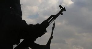 Labo Askari oo Ka Tirsan ciidamada Kenya oo Ku Geeriyooday Qarax Miino oo Al-Shabaab Dhigtay Agagaarka Liboi