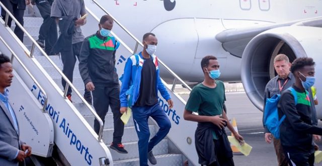 Switzerland oo qorsheyneysa duulimaad qarsoodi ah oo lagu celinayo muwaadiniin Soomaaliyeed