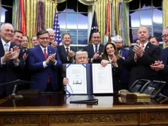 Dowladda Mareykanka oo 43 maalin ka dib billaabeysa bixinta mushaaradka iyo howlaha hakadka galay