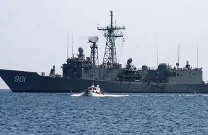 Midowga Yurub oo markab dagaal u diray xeebaha Soomaaliya kaddib isku day weerar ka dhan ah Markab shidaal waday