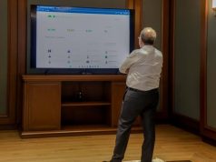 Doorashada hoosaadka xisbiga JSP oo Madaxweyne Hassan Sheikh oo computer ku soo kala saaranaya