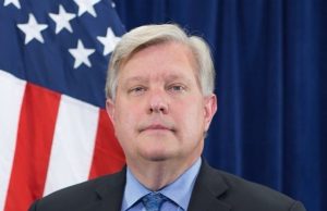 Maraykanka oo xilka ka qaaday Safiirka Soomaaliya iyo dublamaasiyiin kale