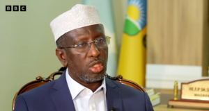 Sheekh Shariif: “Doorashada qof iyo cod magac uun bay ka tahay, dalka wuxuu ku jiraa xaalad halis ah