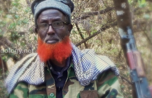 Hoggaamiyaha Daacish oo la ogaaday inuu wali ku dhuumaaleysanayo buuraha Cal Miskaad