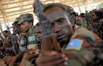 Qaramada Midoobay oo Soomaaliya ka saartay dhinacyada ku lug leh askaraynta carruurta