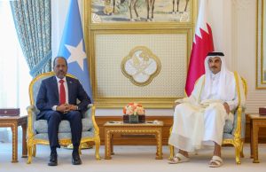 Madaxweyne Xasan Shiikh oo xaaladda dalka kala hadlay Amiirka Qadar