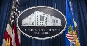 Dowladda Maraykanka oo dacwad kusoo oogtay dad u badan Soomaali oo loo haysto musuq-maasuq