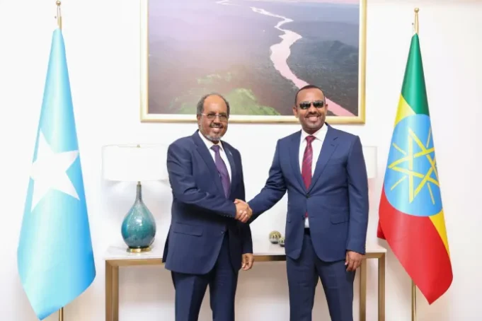 Xasan Sheekh iyo Abiy Axmed oo kulmay+Sawirro