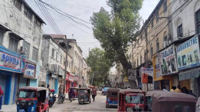 Ganacsatadii Dalkooda aaminay oo Hadana Dhibana u ah Ciidamada Dowlada Soomaaliya