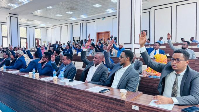 Golaha Shacabka BFS oo u codeeyay Axdiga Xakamaynta Tubaakada