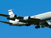 Ingiriiska oo xaqiijiyay in dalkiisa ay kusoo degtay Diyaarad nooca sahmiya Nukliyeerka oo Maraykanka uu leeyahay