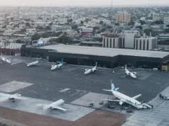 Imaaraadka oo agabkiisa militari kala baxay Muqdisho kadib maalmo lagu murunsanaa