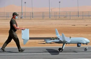 Imaaraadka oo bilaabay in agabka ciidan uu kala baxo Soomaaliya