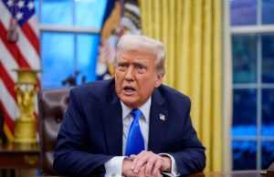 Madaxweyne Trump oo hanjabaad culus u diray kooxaha burcad badeedda Soomaalida