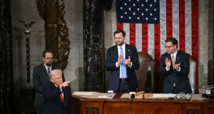 Trump oo weerar Afka ah ku qaaday Soomaalida & Ilhaan Cumar oo jawaab ka bixisay