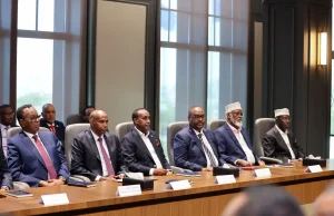 DEG DEG: Shirkii Villa Somalia oo fashilmay iyo Axmed Madoobe oo ka dhoofay Muqdisho