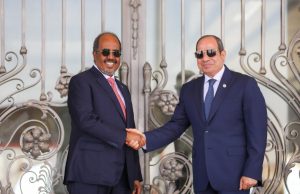 Maxay kawada hadlayaan Madaxweyneyaasha Soomaaliya & Masar?