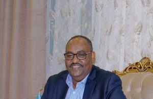 Madaxweyne Deni iyo Xildhibaanno ka tirsan BFS oo ka safray Muqdisho