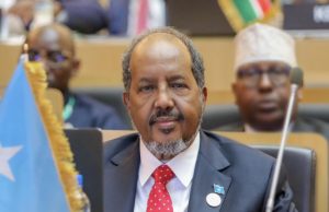 Madaxweyne Xasan Sheekh oo ka qeybgalaya shirka Midowga Afrika ee ka dhacaya Itoobiya