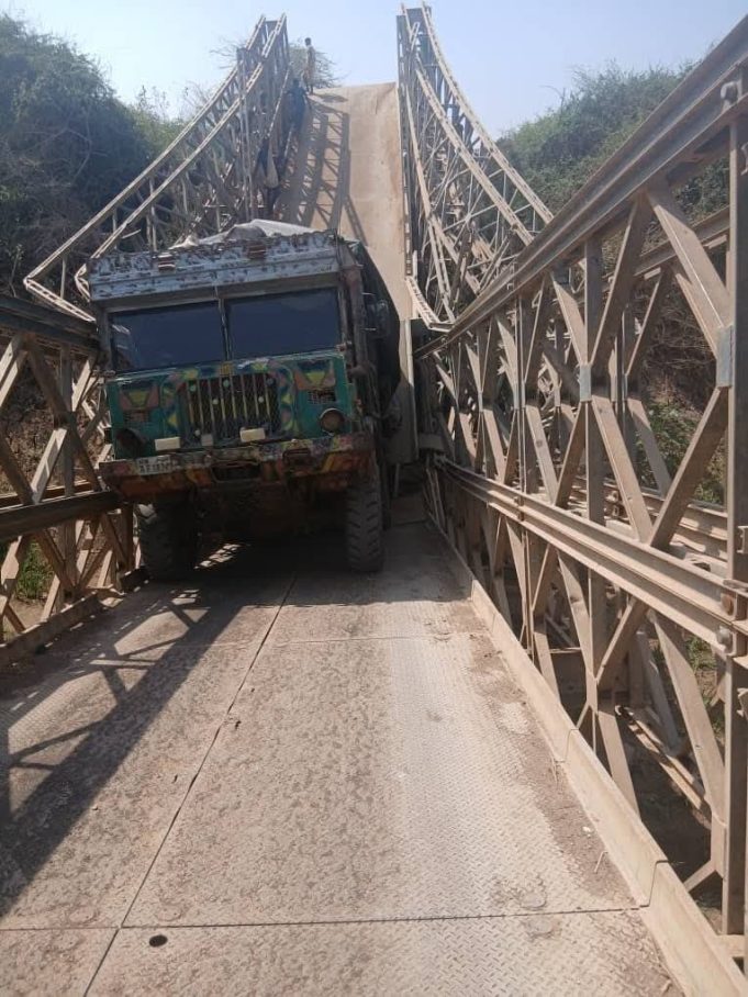 Buundada Sabiid & Caanoole oo la duntay Gaari Xamuul ah