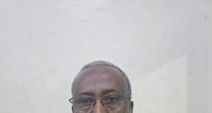 Booliiska Soomaaliya oo faahfaahiyay sababta loo xiray Lataliyaha Siciid Deni