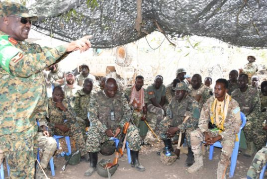 Taliyaha AUSSOM oo booqday Mubaarak kaddib hawlgalkii looga xoreeyay Al-Shabaab