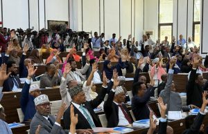 Baarlamaanka Federaalka Soomaaliya oo ansixiyay dhammeystirka dib u eegista Dastuurka Dalka