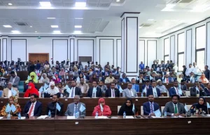 Baarlamanka 11-aad ee Soomaaliya oo waxaa maanta si rasmi ah uga soo idlaaday muddo-xileedkii afarta sano ee la doortay