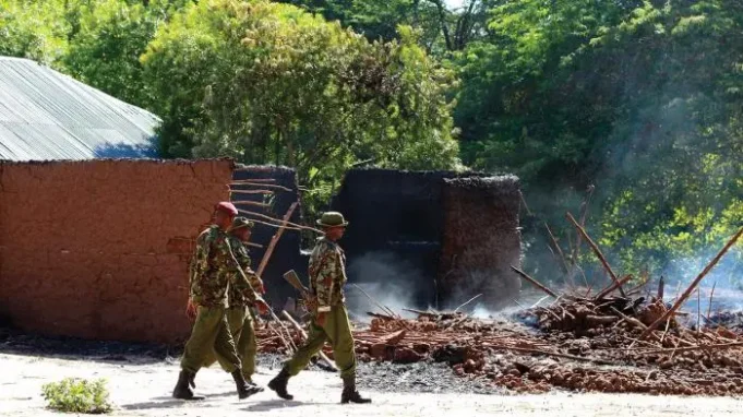 Kenya oo Booliis dheeraad ah u dirtay in uu kala dhexgalo dagaal u dhaxeeya Soomaalida & Kamba