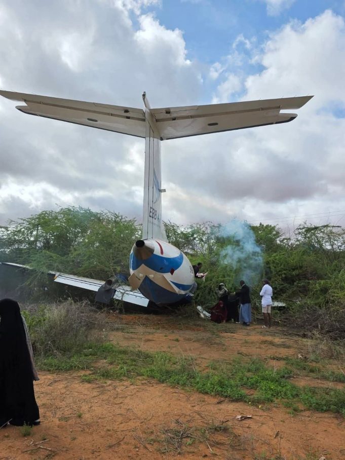 Diyaarad safarkeedu ahaa Mandheera & Nairobi oo shil gashay