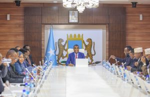 Wasiirrada katirsan Baarlamaanka Soomaaliya oo la amray in ay xilka Banneeyaan