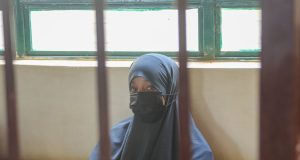 Dambi baarista Kenya oo waqti loo siiyay in ay ku baarto Musharrax Sahra Axmed Barre oo ku eedeysan kicinta Dadka