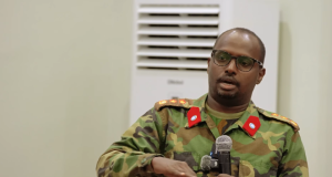 Shuute “Sharcigu ma yaqaano kan waa Mucaarad & kanna waa Muxaafid”