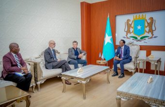 Qaramada Midoobay oo u kuurgalaysa xaaladaha Bani aadamnimo ee Soomaaliya