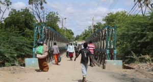 Sarkaal amni oo xalay la weeraray gurigiisa