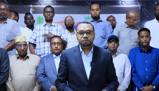 Maamulka Gobolka Banaadir oo amar ku bixiyay in si buuxda loo isticmaalo Shilin Soomaaliga