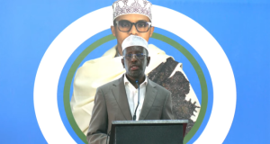 Sheekh Shariif oo Duubabka Dhaqanka ugu Baaqay inay xal ka gaaraan Khilaafka Siyaasadeed ee Dalka