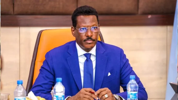 Madaxweynaha Galmudug oo dib u magacaabay Taliyihii Qeybta Booliiska Galmudug ee DFS xilka qaaday