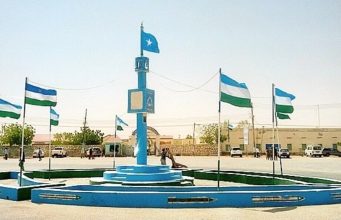 DG Puntland oo sheegtay in ay qabatay kooxo Burcad Badeed ah